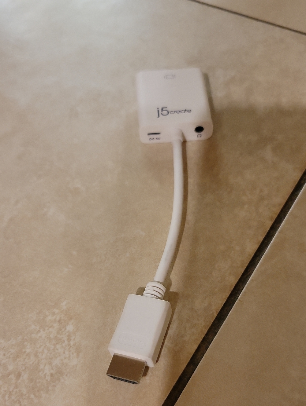 j5create Adapter HDMI to VGA